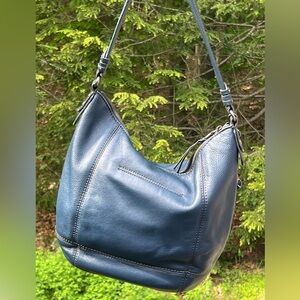 The Sak Sequoia Hobo in lovely Pebbled Maritime. Excellent used condition